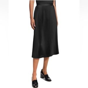 Theory Satin Slim Pleat Skirt. Size 14. MSRP $345